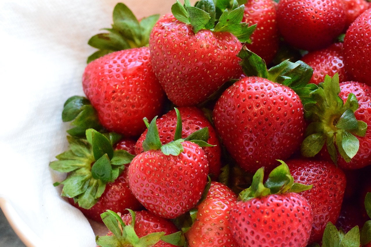 Strawberry 2460078 1280