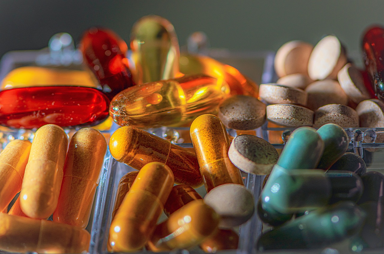 Vitamins 7661774 1280