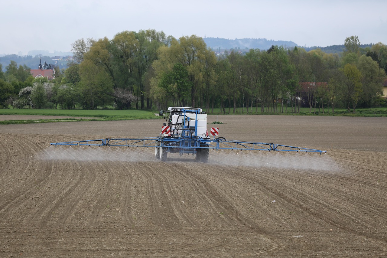 Tractor 4761647 1280